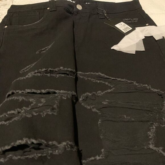 Refuge denim mom classic high-rise. Distressed - Picture 3 of 7